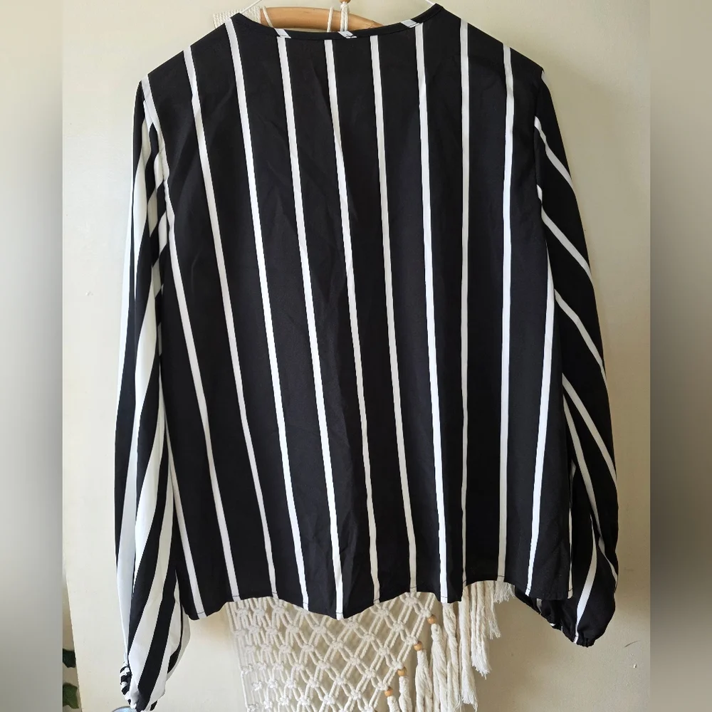 Black & White striped color block faux wrap spring blouse - Picture 3 of 8
